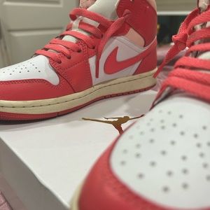 Air Jordan 1s Strawberries & Cream